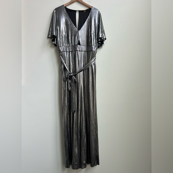 Refinery29 x ELOQUII disco hipster Party Silver Metallic V-Neck Jumpsuit R29 14 - Picture 7 of 16